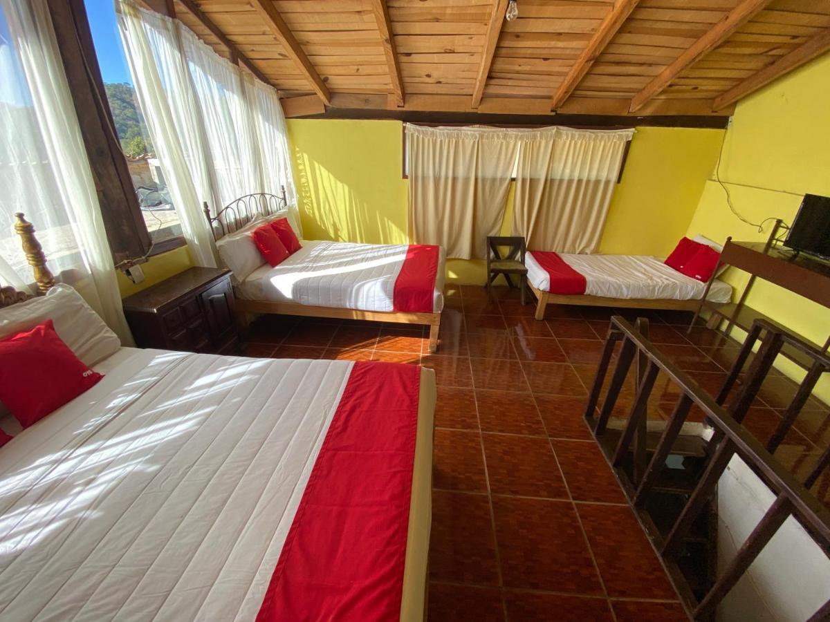 Hotel De Cervantes San Sebastián del Oeste الغرفة الصورة
